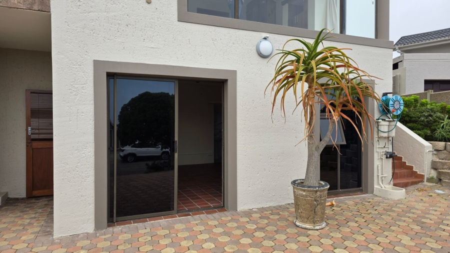 4 Bedroom Property for Sale in Dana Bay Western Cape